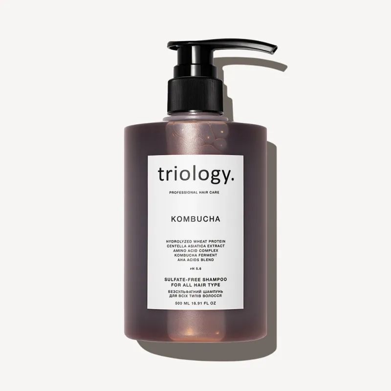 Безсульфатний шампунь для всіх типів волосся з комбучею Kombucha Triology.